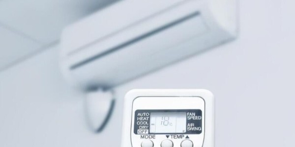 空調控制器：現(xiàn)代室內環(huán)境的智能管理者