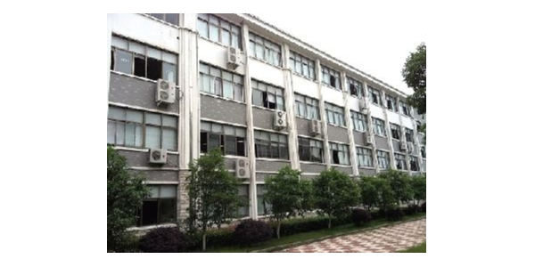 給你一份學(xué)?？照{(diào)集中監(jiān)控管理系統(tǒng)，高效節(jié)能，智能管理