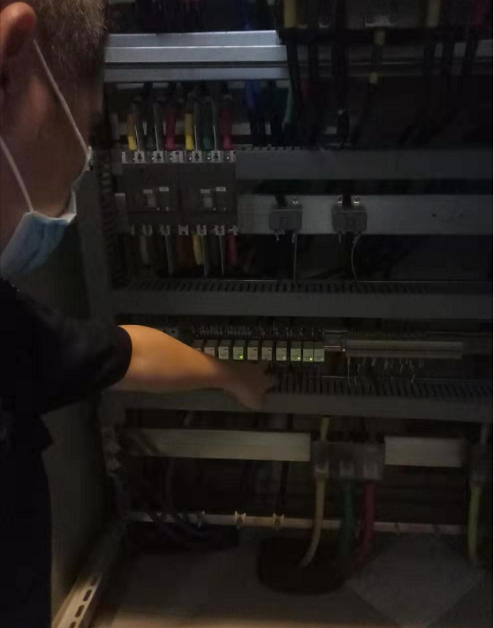 機(jī)房動(dòng)力環(huán)境監(jiān)控系統(tǒng)